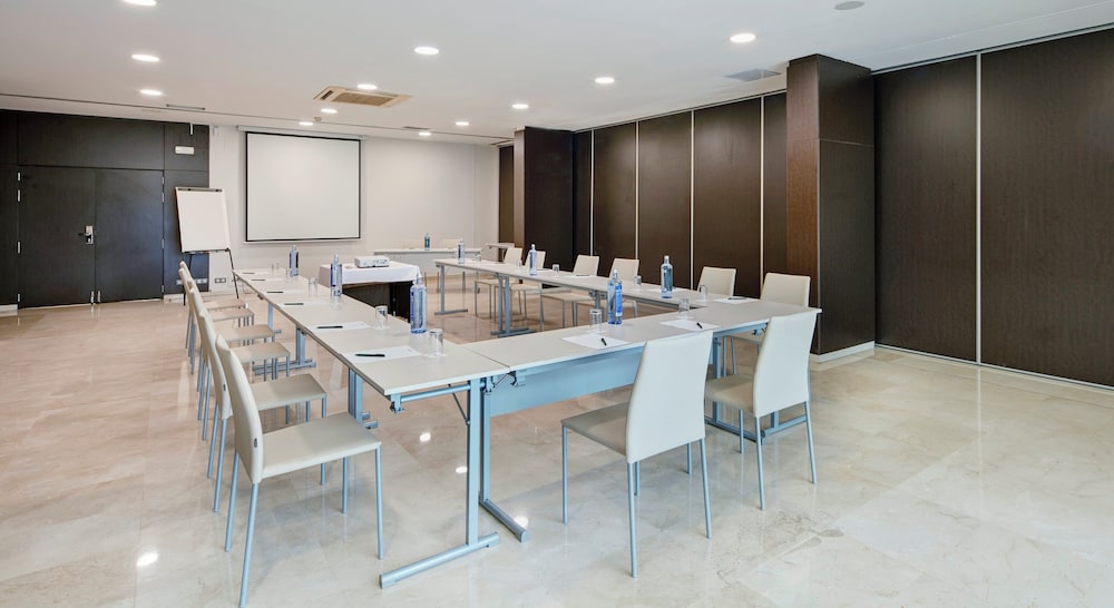Sercotel Sant Boi — Hotel building in Barcelona, Catalonia