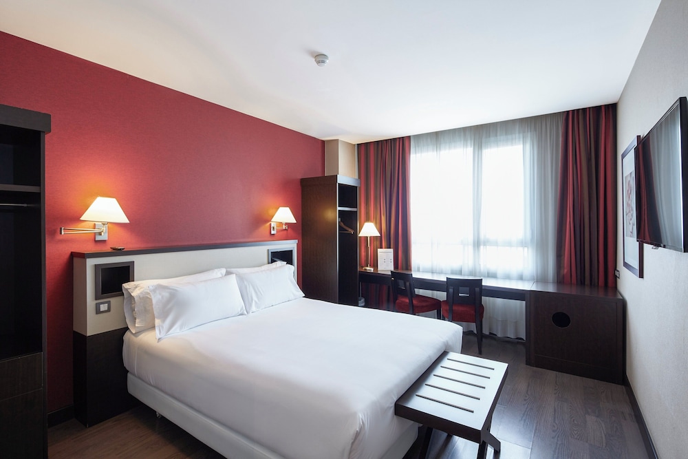 Sercotel Sant Boi — Hotel rooms in Barcelona, Catalonia