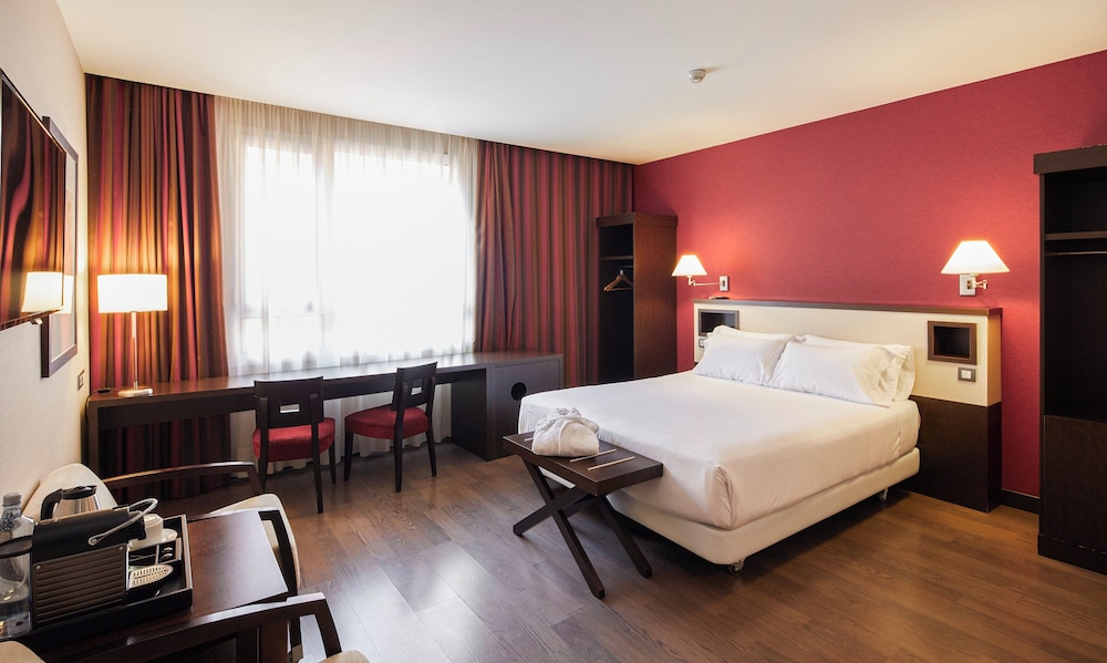 Sercotel Sant Boi — Hotel rooms in Barcelona, Catalonia