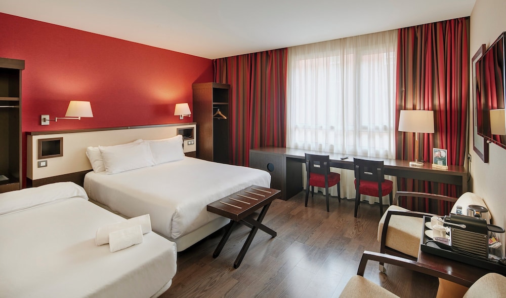 Sercotel Sant Boi — Hotel rooms in Barcelona, Catalonia