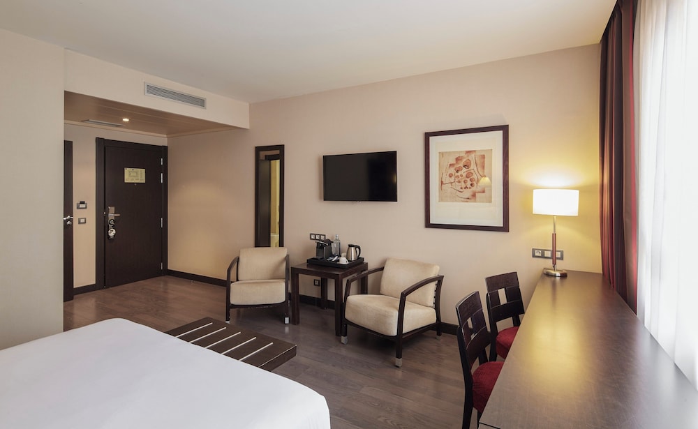 Sercotel Sant Boi — Hotel rooms in Barcelona, Catalonia