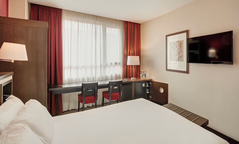 Sercotel Sant Boi — Hotel rooms in Barcelona, Catalonia