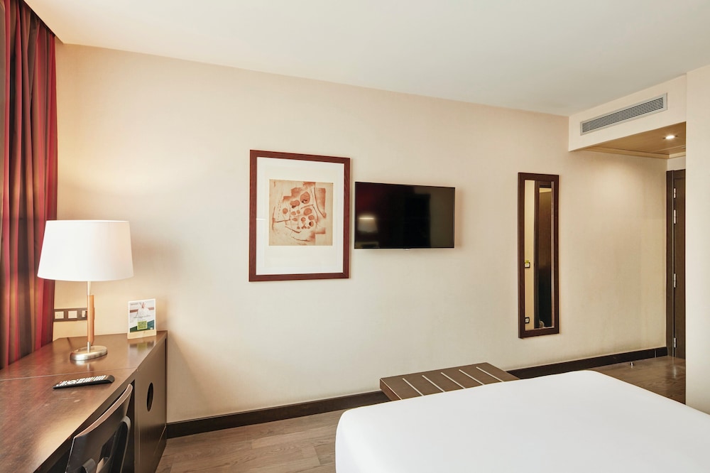 Sercotel Sant Boi — Hotel rooms in Barcelona, Catalonia