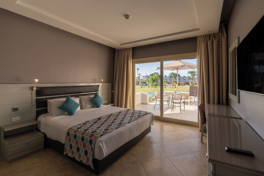 SUNRISE Crystal Bay Resort - Grand Select — Hotel rooms in Hurghada, Red Sea