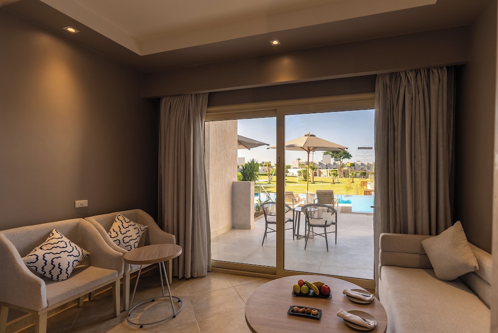 SUNRISE Crystal Bay Resort - Grand Select — Hotel rooms in Hurghada, Red Sea