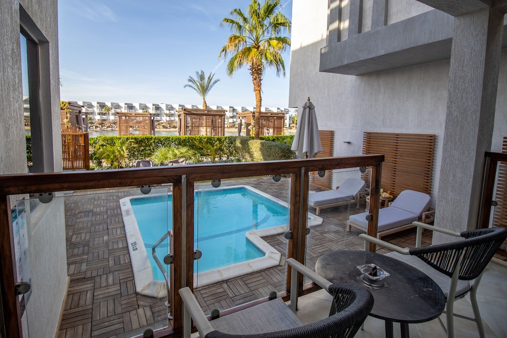 SUNRISE Crystal Bay Resort - Grand Select — Hotel rooms in Hurghada, Red Sea