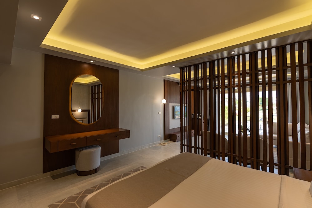 SUNRISE Crystal Bay Resort - Grand Select — Hotel rooms in Hurghada, Red Sea