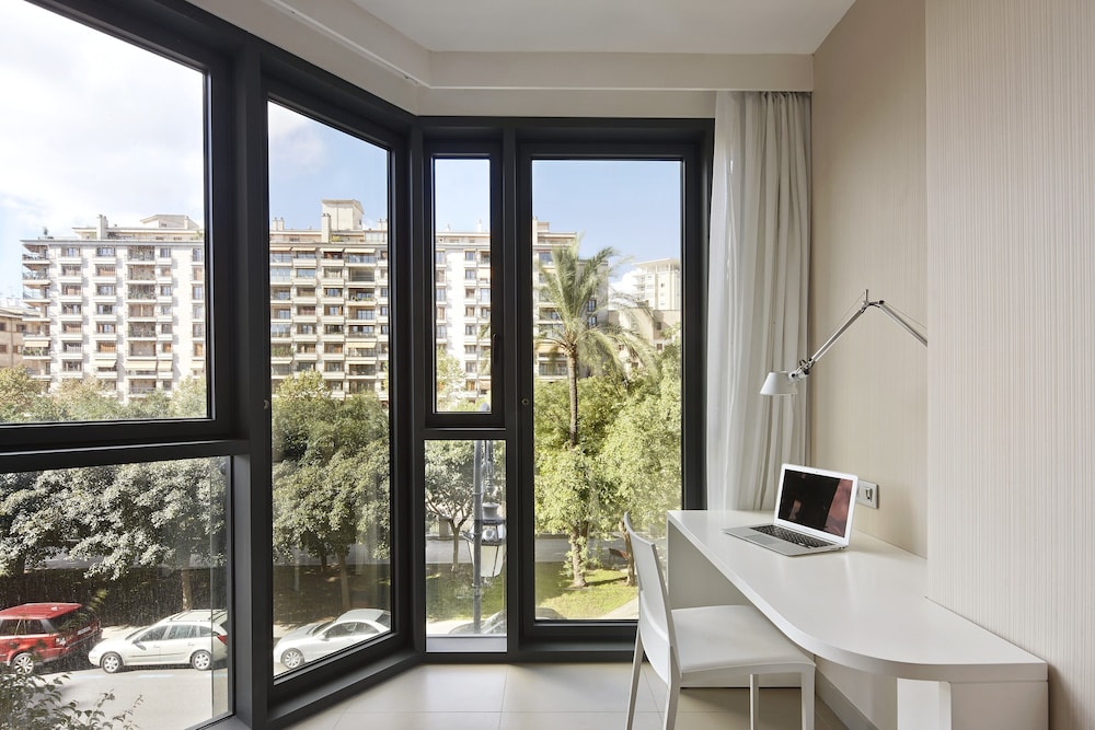 Hotel Palladium — Hotel rooms in Palma de Mallorca, Balearic Islands