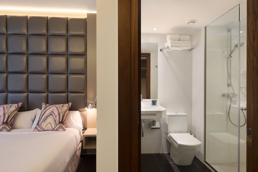 Hotel Palladium — Hotel rooms in Palma de Mallorca, Balearic Islands