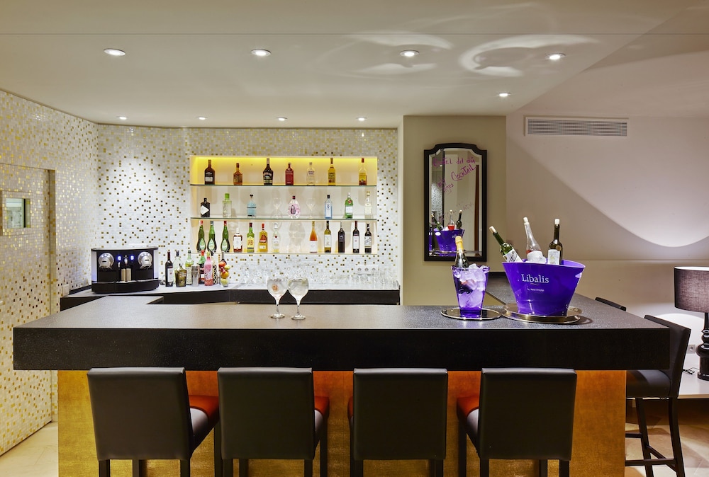 Hotel Palladium — Restaurant & bars in Palma de Mallorca, Balearic Islands