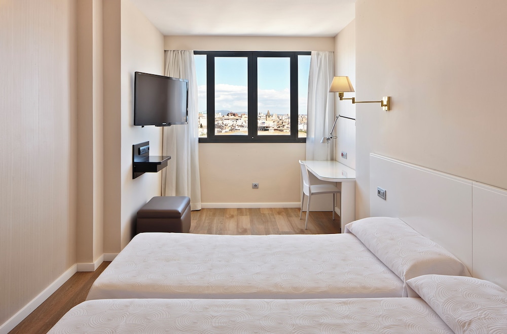 Hotel Palladium — Hotel rooms in Palma de Mallorca, Balearic Islands