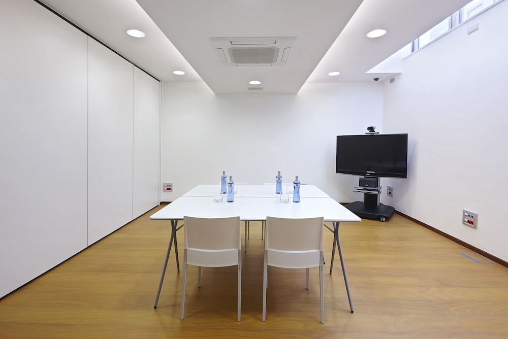 Hotel Palladium — Hotel building in Palma de Mallorca, Balearic Islands