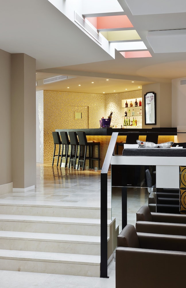 Hotel Palladium — Restaurant & bars in Palma de Mallorca, Balearic Islands