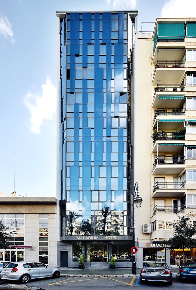 Hotel Palladium — Hotel building in Palma de Mallorca, Balearic Islands