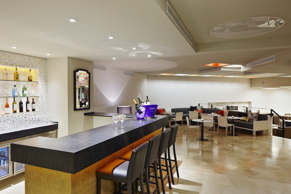 Hotel Palladium — Restaurant & bars in Palma de Mallorca, Balearic Islands