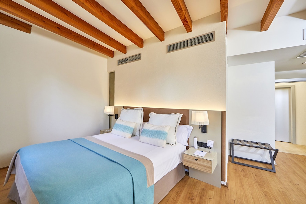 Santa Clara Urban Hotel & Spa — Hotel rooms in Palma de Mallorca, Balearic Islands