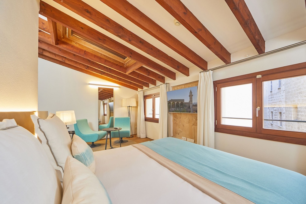 Santa Clara Urban Hotel & Spa — Hotel rooms in Palma de Mallorca, Balearic Islands