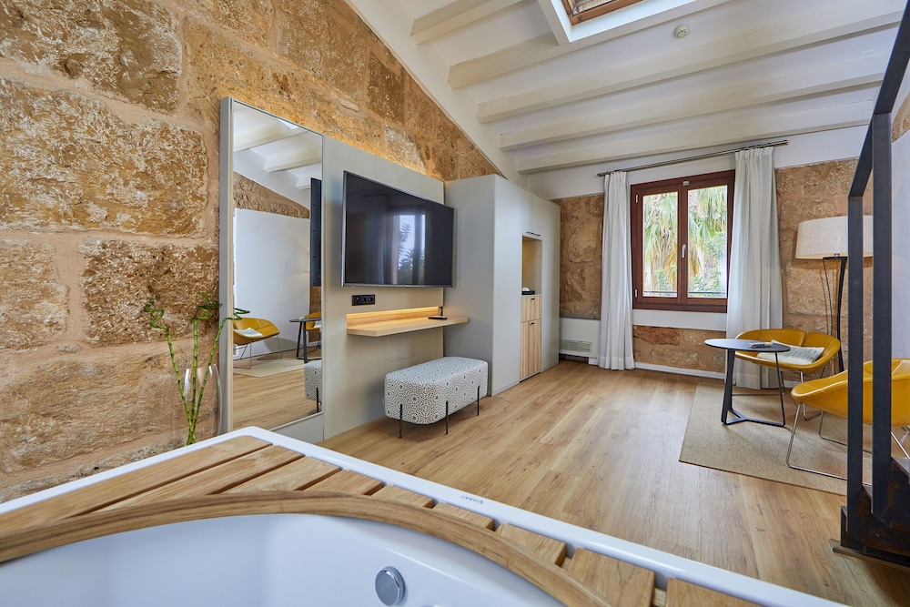 Santa Clara Urban Hotel & Spa — Hotel rooms in Palma de Mallorca, Balearic Islands