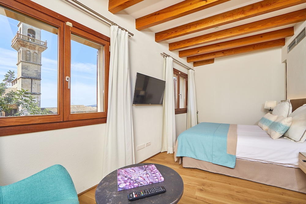 Santa Clara Urban Hotel & Spa — Hotel rooms in Palma de Mallorca, Balearic Islands