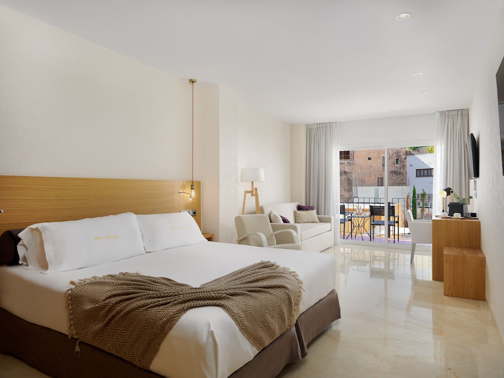 Hotel Saratoga — Hotel rooms in Palma de Mallorca, Balearic Islands