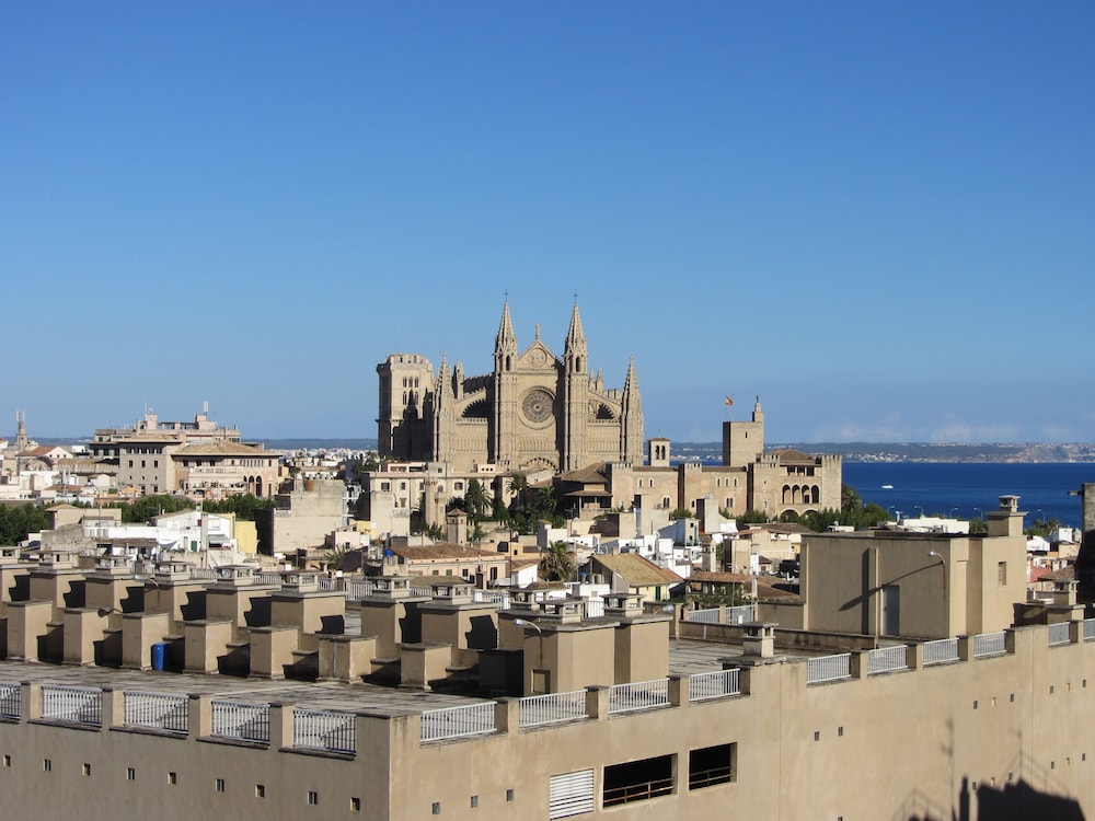 Hotel Saratoga — Attractions in the area in Palma de Mallorca, Balearic Islands