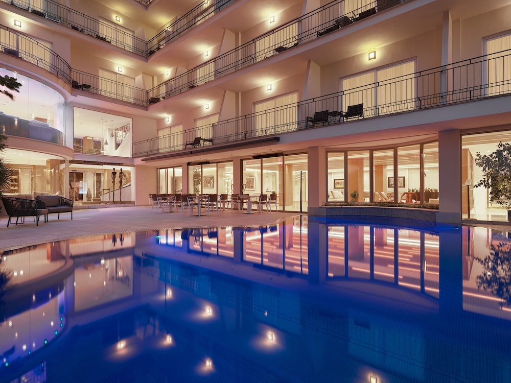 Hotel Saratoga - zdjęcie 2