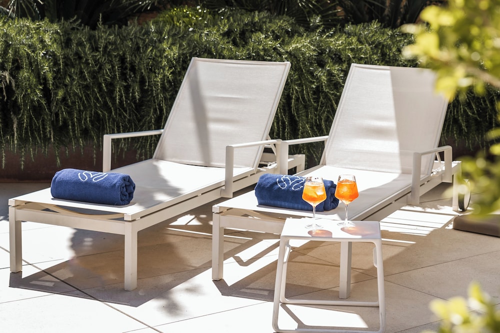 Hotel Saratoga — Restaurant & bars in Palma de Mallorca, Balearic Islands