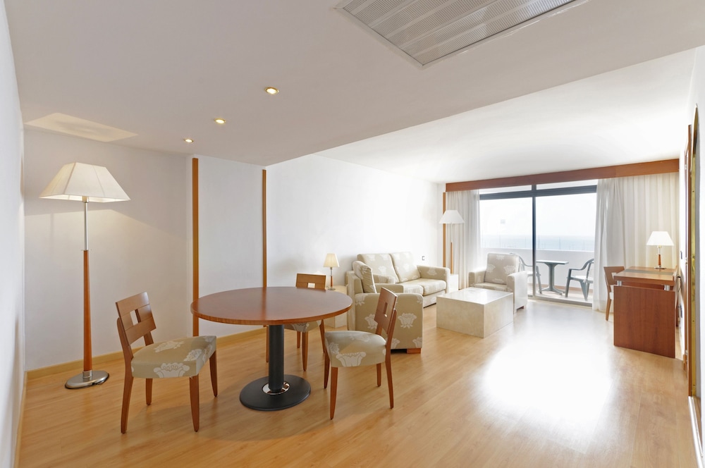 Hotel Palma Bellver Affiliated by Meliá — Hotel rooms in Palma de Mallorca, Balearic Islands