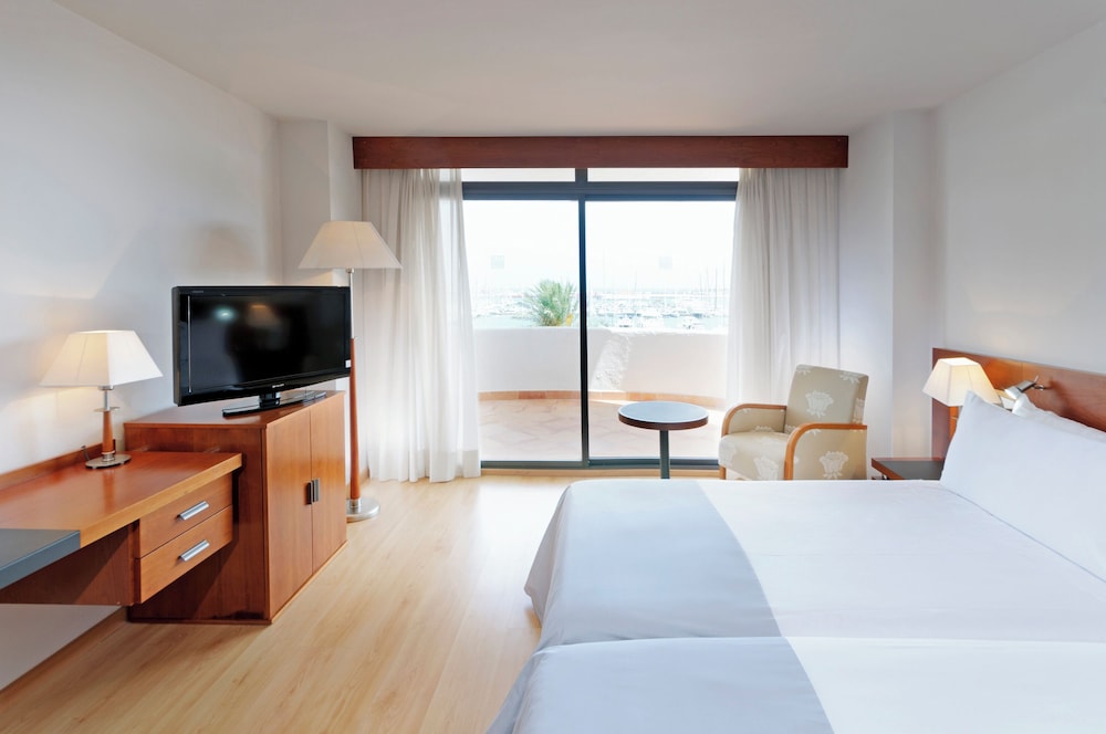 Hotel Palma Bellver Affiliated by Meliá — Hotel rooms in Palma de Mallorca, Balearic Islands