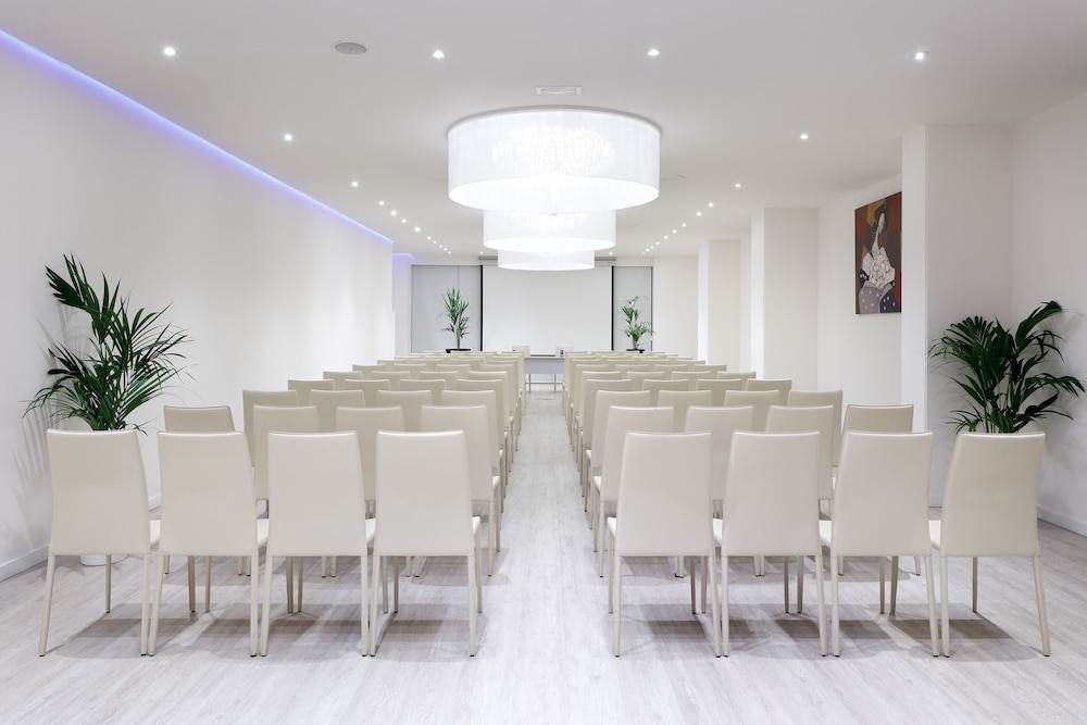 Hotel Palma Bellver Affiliated by Meliá — Hotel building in Palma de Mallorca, Balearic Islands