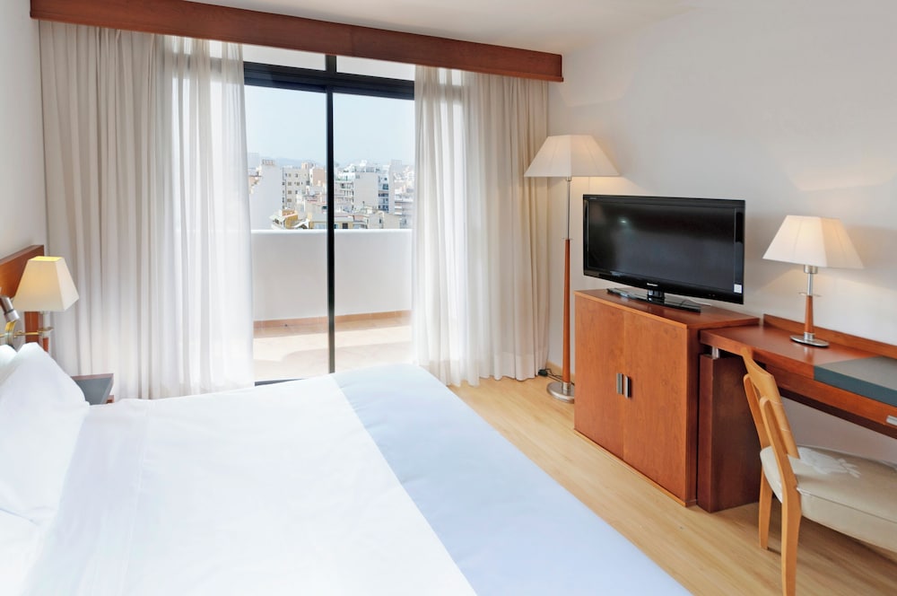 Hotel Palma Bellver Affiliated by Meliá — Hotel rooms in Palma de Mallorca, Balearic Islands