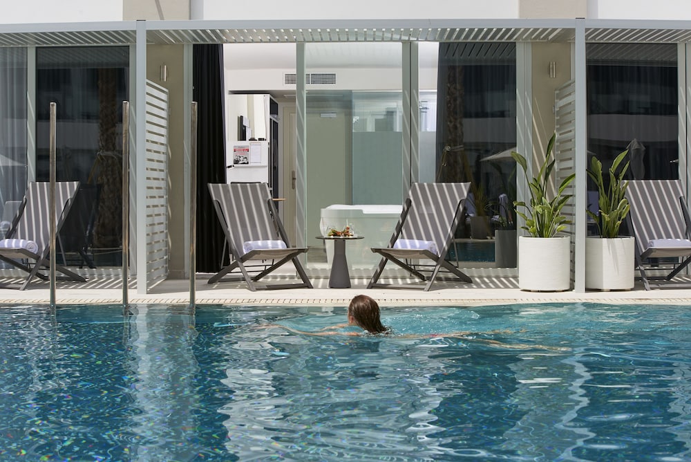 INNSiDE by Meliá Palma Bosque — Swimming pool in Palma de Mallorca, Balearic Islands