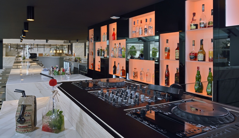 INNSiDE by Meliá Palma Bosque — Restaurant & bars in Palma de Mallorca, Balearic Islands