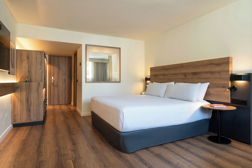 INNSiDE by Meliá Palma Bosque — Hotel rooms in Palma de Mallorca, Balearic Islands