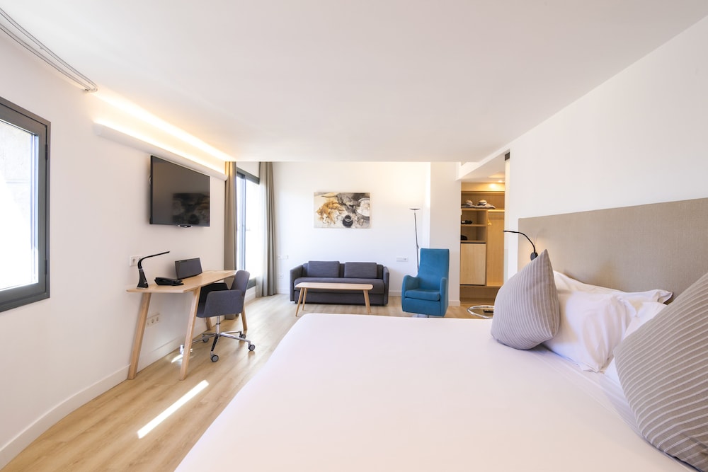 INNSiDE by Meliá Palma Center — Hotel rooms in Palma de Mallorca, Balearic Islands