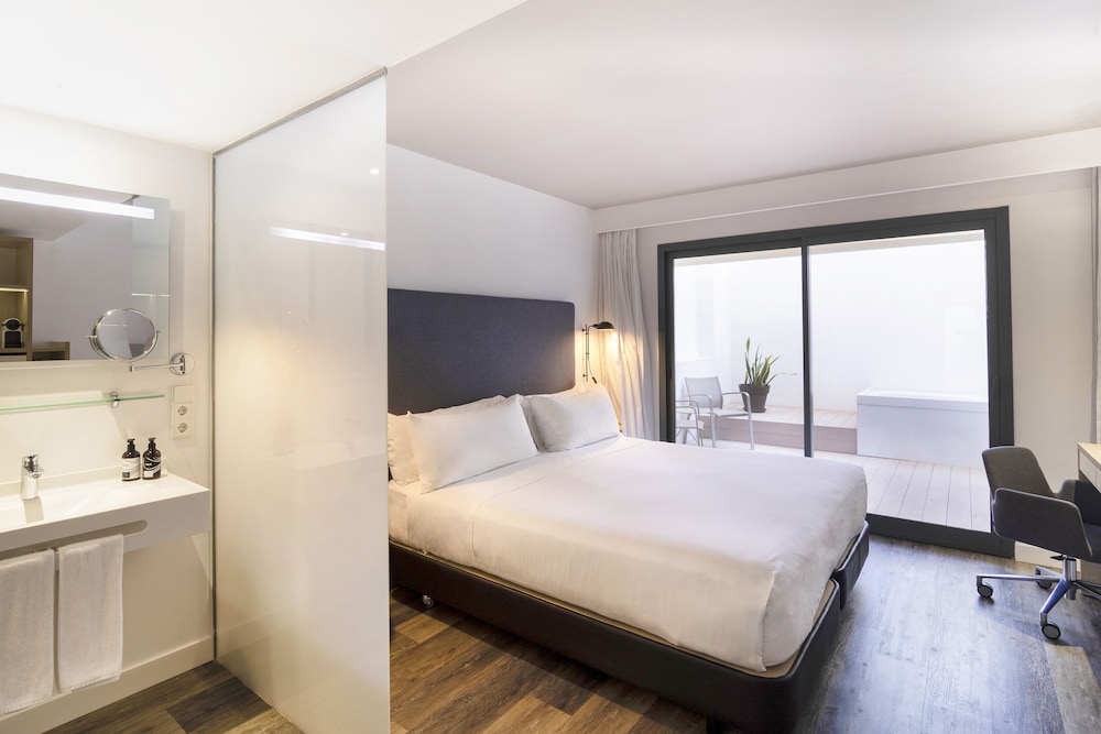 INNSiDE by Meliá Palma Center — Hotel rooms in Palma de Mallorca, Balearic Islands