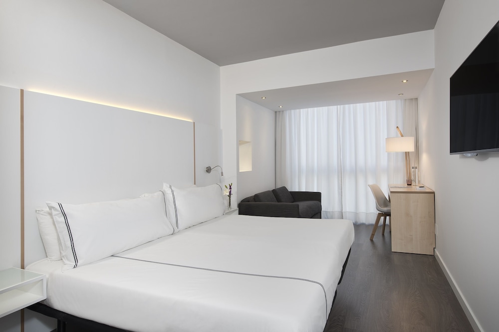 INNSiDE by Meliá Palma Center — Hotel rooms in Palma de Mallorca, Balearic Islands