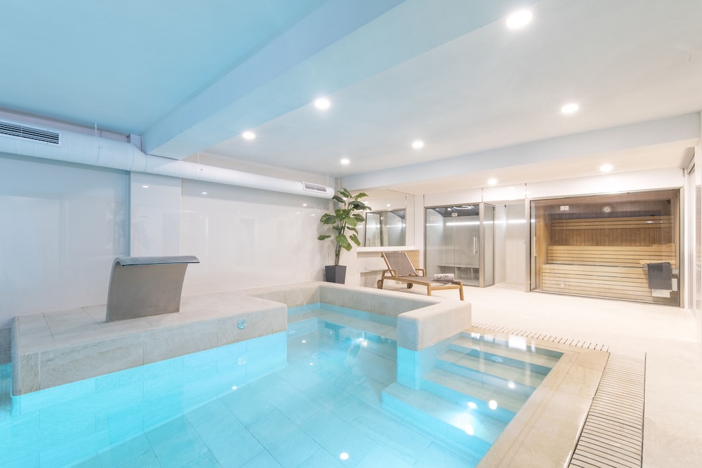 INNSiDE by Meliá Palma Center — Swimming pool in Palma de Mallorca, Balearic Islands