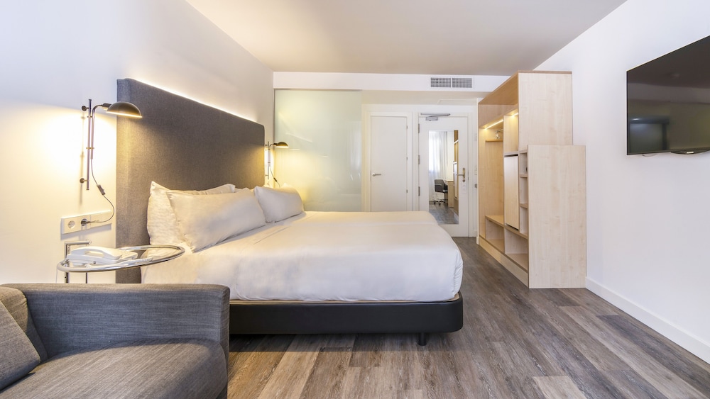 INNSiDE by Meliá Palma Center — Hotel rooms in Palma de Mallorca, Balearic Islands