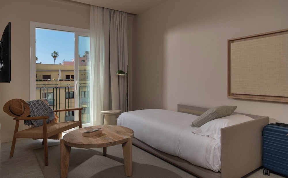 AQUA Hotel Bertran Park - Adults Recommended — Hotel rooms in Lloret de Mar, Catalonia
