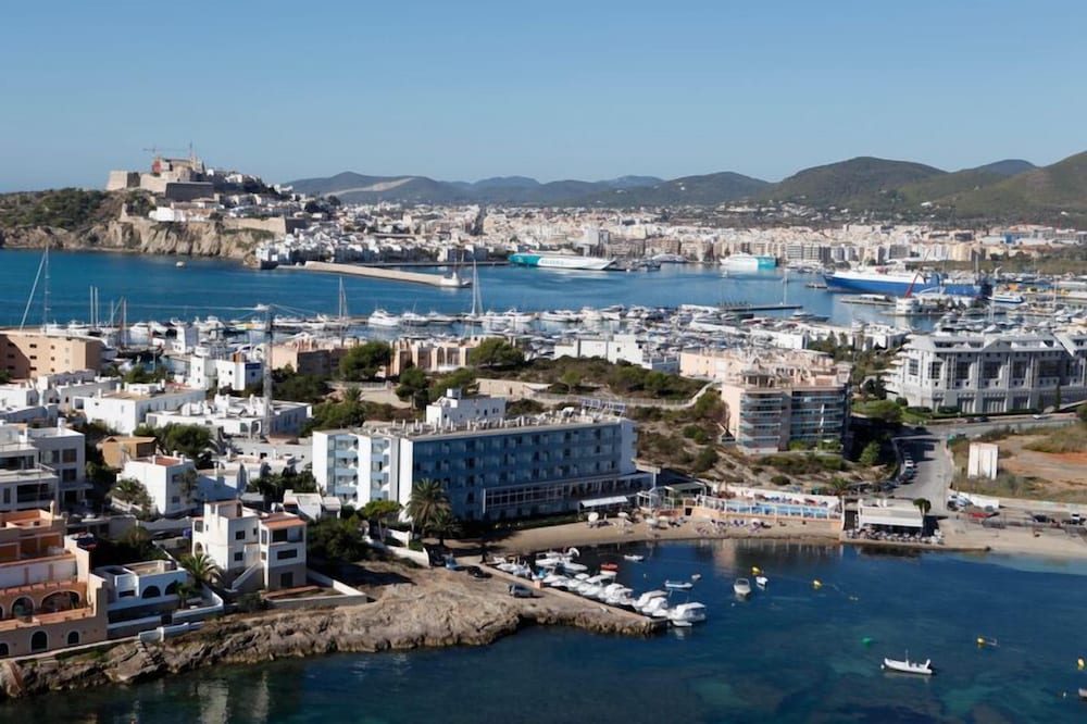 Argos Hotel — Hotel building in Ibiza Town, Balearic Islands