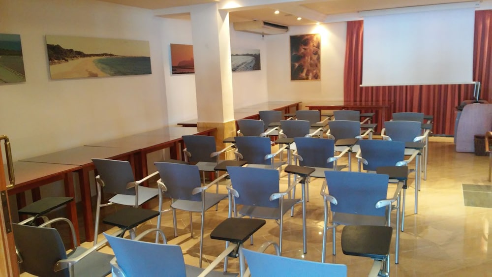 Argos Hotel — Hotel building in Ibiza Town, Balearic Islands