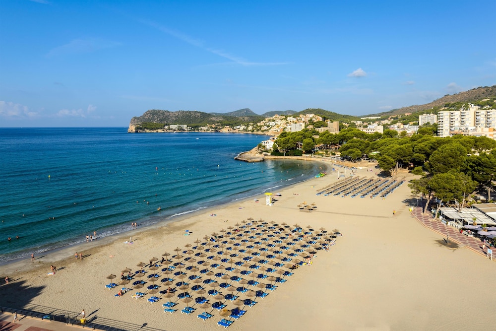 Hotel Vibra Beverly Playa — Beach in Peguera, Balearic Islands