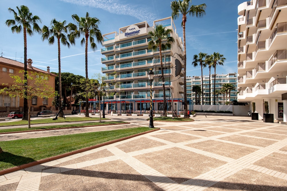 Blaumar Hotel Salou — Hotel building in Salou, Catalonia