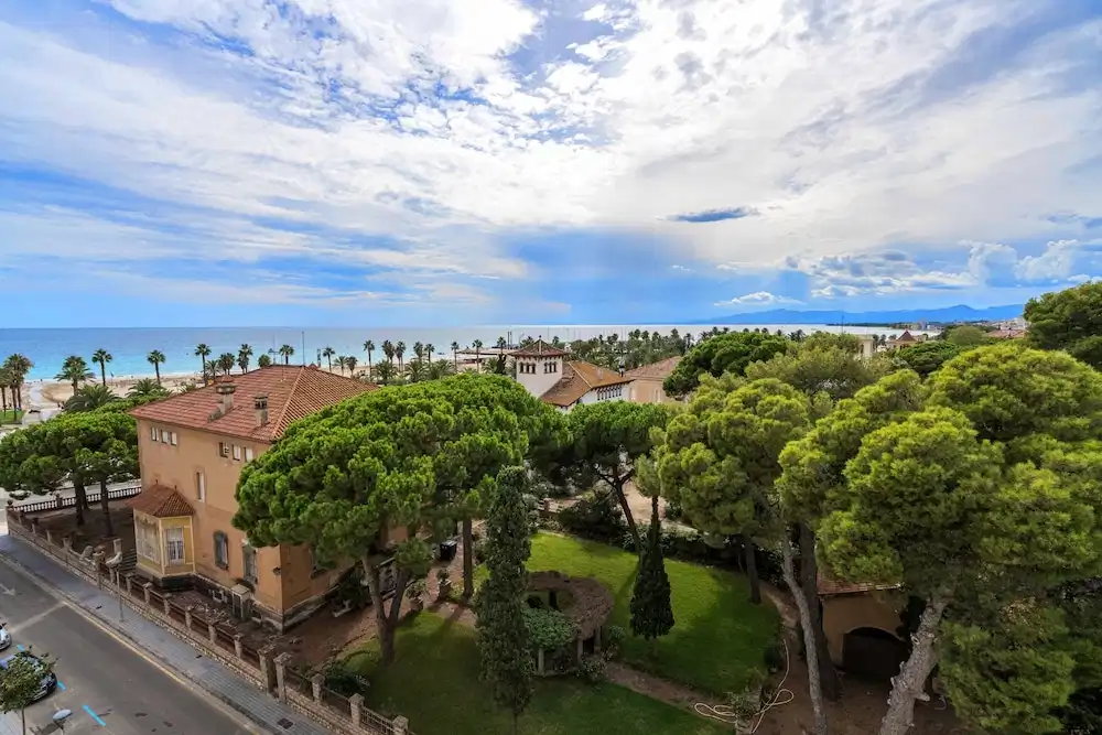 Blaumar Hotel Salou — Attractions in the area in Salou, Catalonia