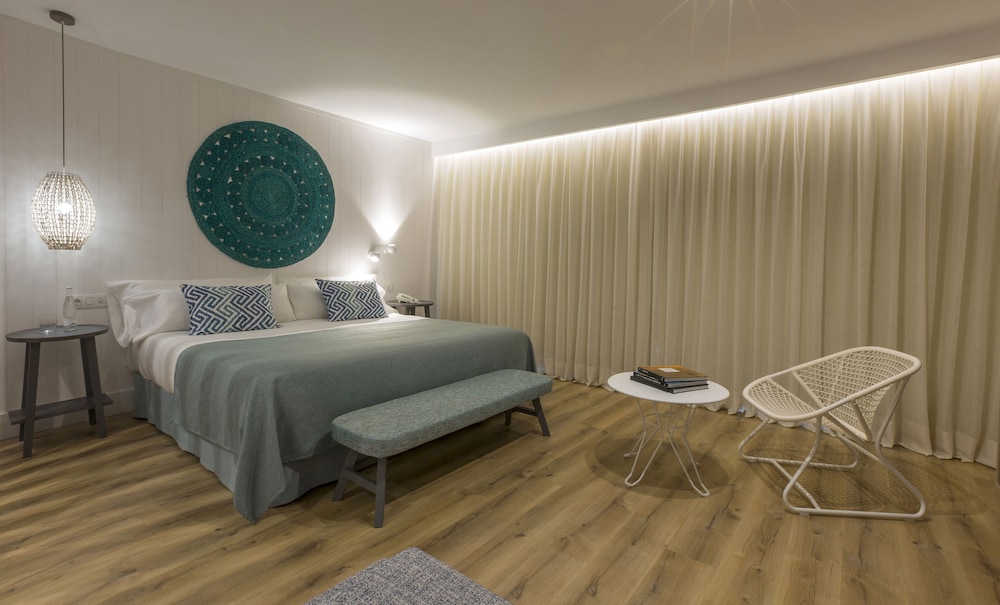 Blaumar Hotel Salou — Hotel rooms in Salou, Catalonia