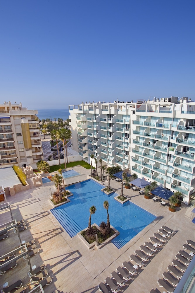 Blaumar Hotel Salou — Swimming pool in Salou, Catalonia