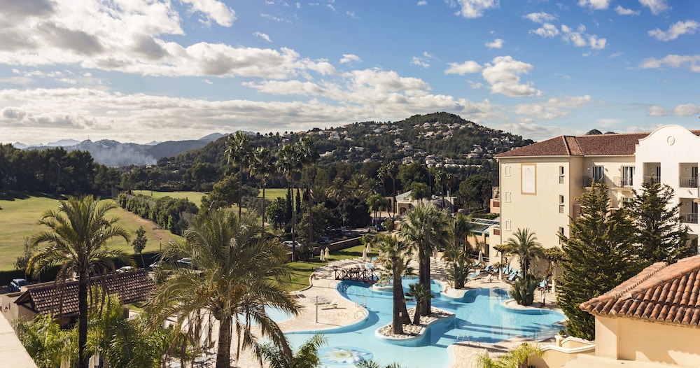 Denia Marriott La Sella Golf Resort & Spa — Swimming pool in Denia, Valencian Community
