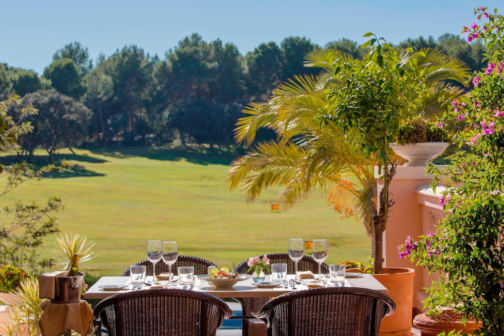 Denia Marriott La Sella Golf Resort & Spa — Restaurant & bars in Denia, Valencian Community