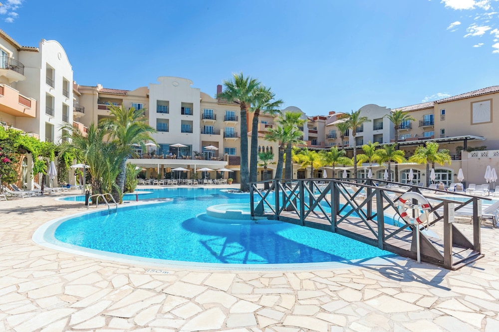 Denia Marriott La Sella Golf Resort & Spa — Swimming pool in Denia, Valencian Community